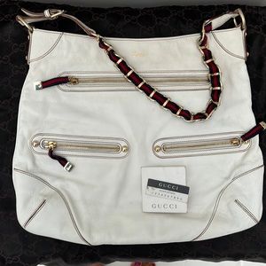 Vintage Authentic Gucci white leather shoulder bag